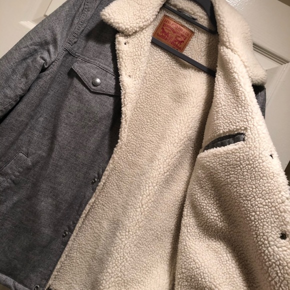 Levi’s Sherpa Jacket - Picture 4 of 4